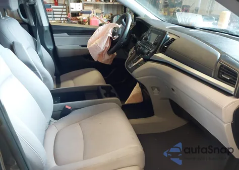 2019 Honda Odyssey Lx z USA, uszkodzony, nr VIN 5FNRL6H22KB047283